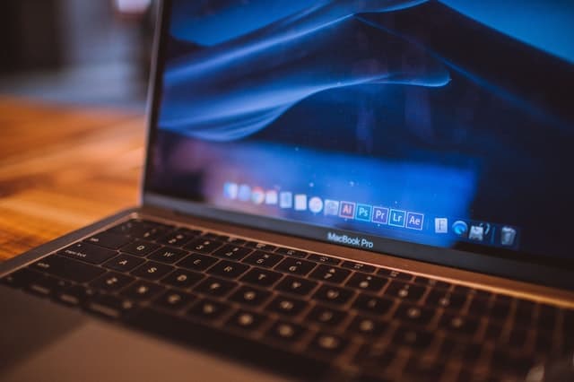 http://THE%20TOP%20ADVANTAGES%20OF%20CUSTOM%20BUILT%20SOFTWARE